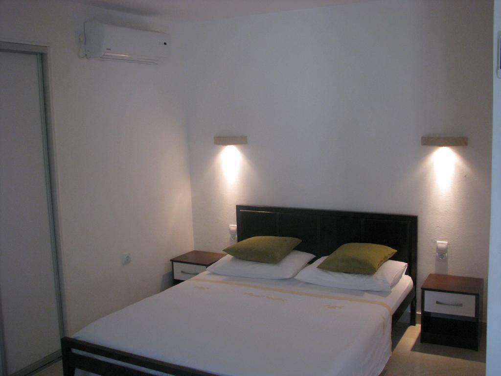 Apartments Blanka Zrnovo Szoba fotó